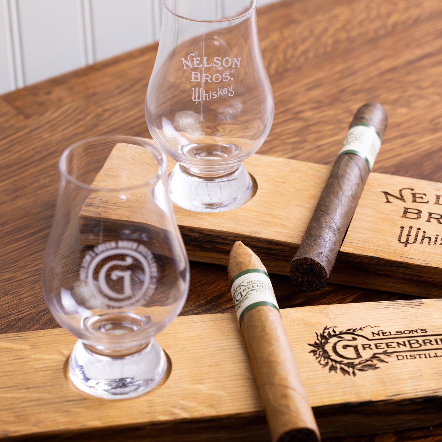Barrel Cigar & Glass Holder