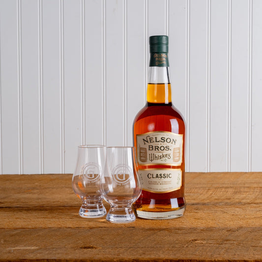 BOTTLE & GLENCAIRN GLASS SET